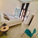 Habesha Flats - A Quiet Retreat Just Steps From The Metro M1 شقة ميلان