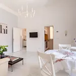 Centrale-duomo - Attaccato M1 E M2 Con Wifi & Ac Apartment
