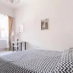 Apartment Centrale-duomo - Attaccato M1 E M2 Con Wifi & Ac