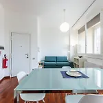 Vetra - Luminoso Vicino Al Duomo Apartment *