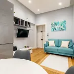 Apartment Plinio 33