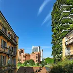Nel Cuore Del Quartiere Isola, All'ombra Del Bosco Verticale Apartament *