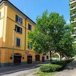 Nel Cuore Del Quartiere Isola, All'ombra Del Bosco Verticale Apartament *
