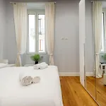 Apartment Plinio 33
