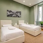 Apartment Plinio 33 Milan