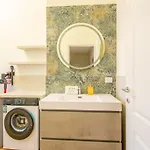 Luxurious 1bdr In Life, Sleeps 4 شقة