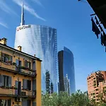 Apartament Nel Cuore Del Quartiere Isola, All'ombra Del Bosco Verticale Mediolan