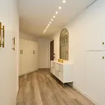 Absolute Luxury Home, 15 Minutes Walk San Siro Mailand
