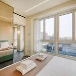 Ξενοδοχείο με διαμερίσματα Royal Luxury P.zza Della Repubblica Μιλάνο
