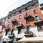 Artstay Exclusive Near Train Metro, Parking Lägenhet
