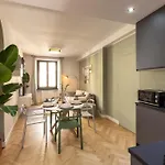 Gold & Platinum Garibaldi Executive * Milan
