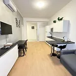 Stardust Padre Giuliani Apartmán