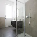 Royal Suites ホテル