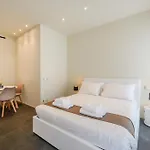 Royal Luxury P.zza Della Repubblica Aparthotel