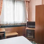 デス エトランジェ ミラノ