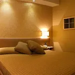 Mentana, By R Collection 4* Milano