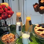 Bb 4* ميلان
