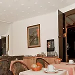 Studi Hotel