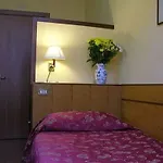 米兰韦基亚酒店 酒店 3*