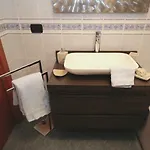 Orea Spiti - Charming Flat & Canal View Few Steps From Movida Apartamento *