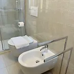 Roomy