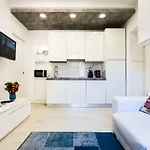 Apartament Milan Style Apartment - City Center *