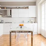 Cosmopolitan Home, 2 Bedrooms, 2 Bth, 5 Guests アパート