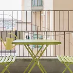 Cosmopolitan Home, 2 Bedrooms, 2 Bth, 5 Guests アパート ミラノ