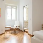 Cosmopolitan Home, 2 Bedrooms, 2 Bth, 5 Guests *