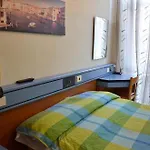Hotel New