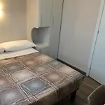 Hotel Kennedy *