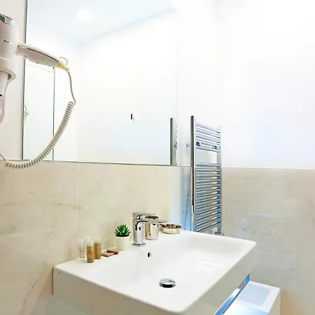 Hemi - Olympic Hub Gasthuis 4*