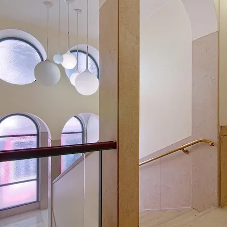 Contempora - Cavallotti 13 - B12b * Mediolan