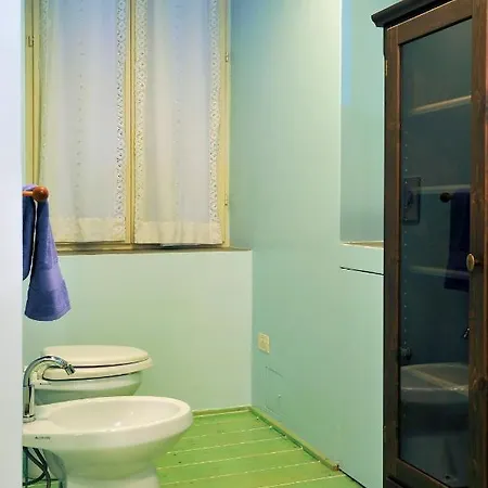 Instaworty Porta Ticinese Trendy 4pax Apartment
