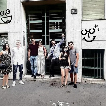 الشباب سنترال ميلانو بيت شباب *