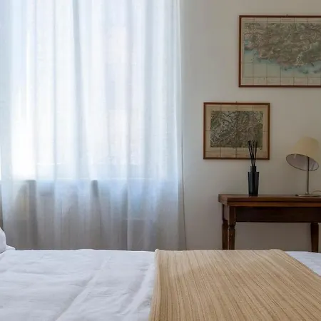 Apartment Plum Guide - Gymnastics