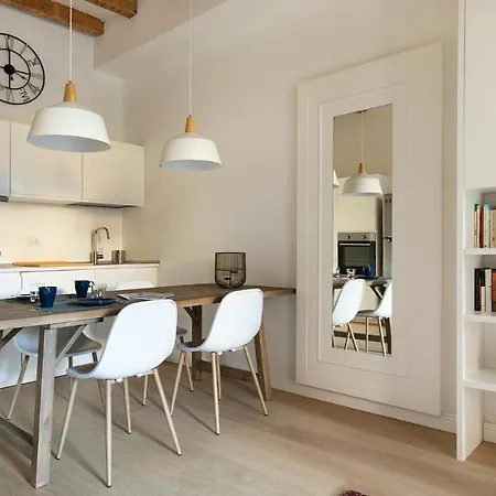 Apartment Plum Guide - Due North Milan