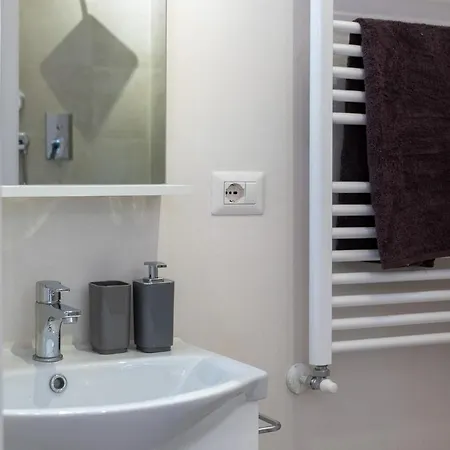 Brand New Duplex Pta Garibaldi 4pax-wifi-ac Apartment *