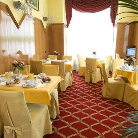 Hotel Cinque Giornate Milan