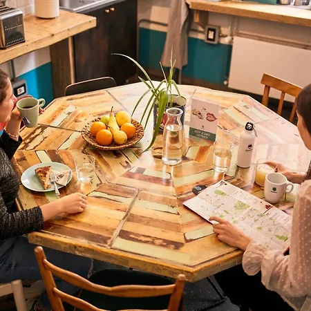 Hostel Madama & Bistrot