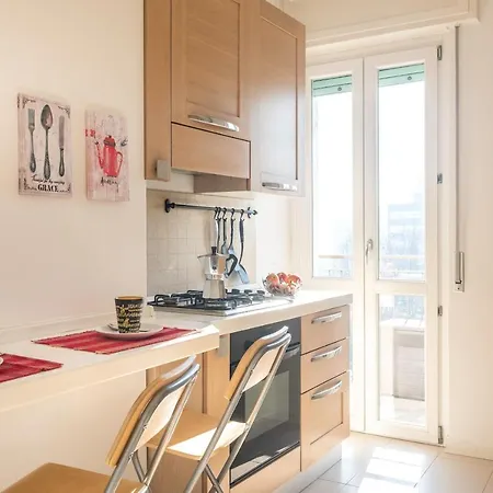 Navigli 4 Pax - One Bedroom Aparthotel-ac-wifi Apartment *