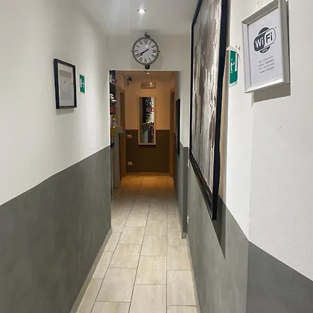 Hostel Old *