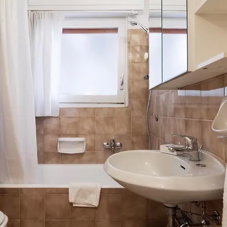 Contempora - Elvezia 8 - E24 Apartment