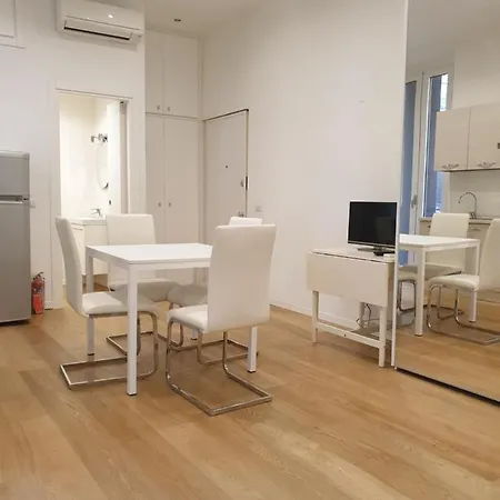 Kibilu - Via Washington * Milán