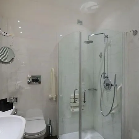 Canada Hotell 3*