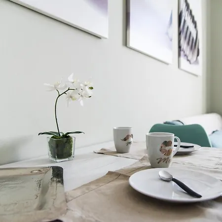 Modern 1 Bedroom Flat Metro Stop Milan