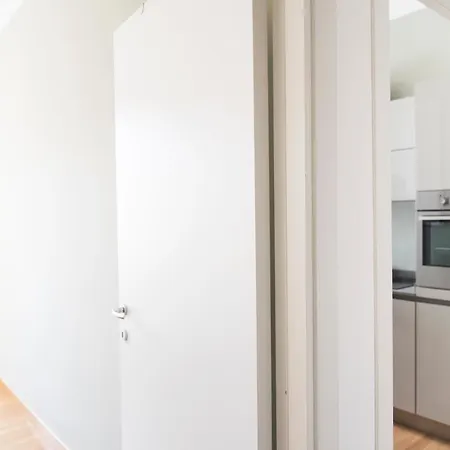 Modern 1 Bedroom Flat Metro Stop Apartment Milan