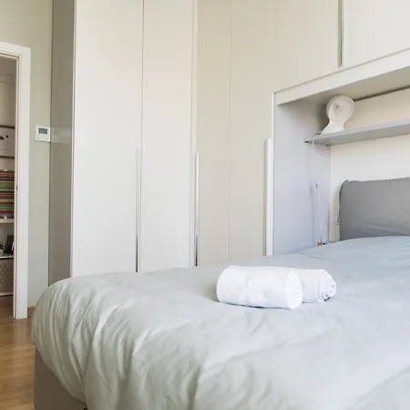 Modern 1 Bedroom Flat Metro Stop Apartment *
