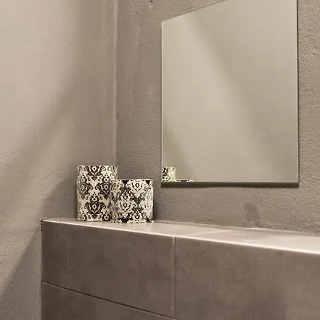 Youhosty - Correggio 12 Апартаменты *