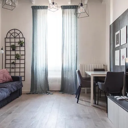 Апартаменты Youhosty - Correggio 12 *
